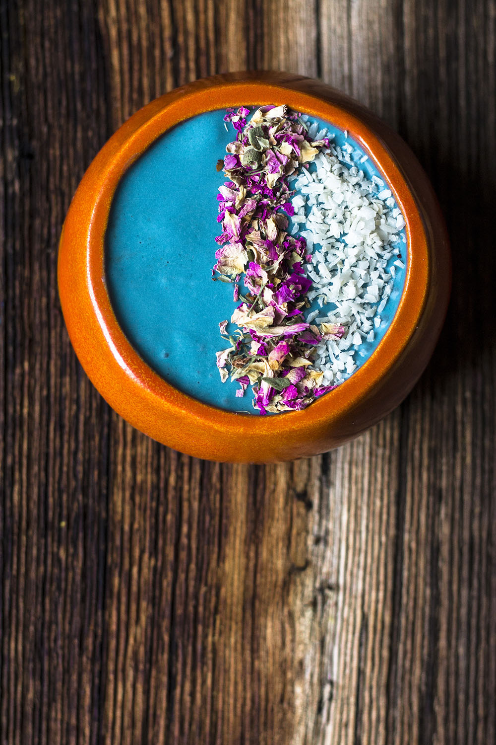 ocean-blue-smoothie-bowl-amber-approved