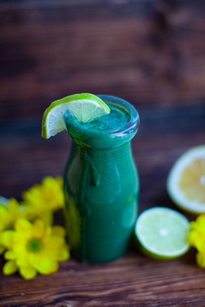 Lemon Lime Green Smoothie | Amber Approved