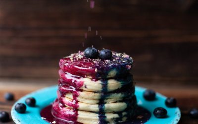 Blueberry Pancakes with Pitaya and Blueberry Maple Syrup