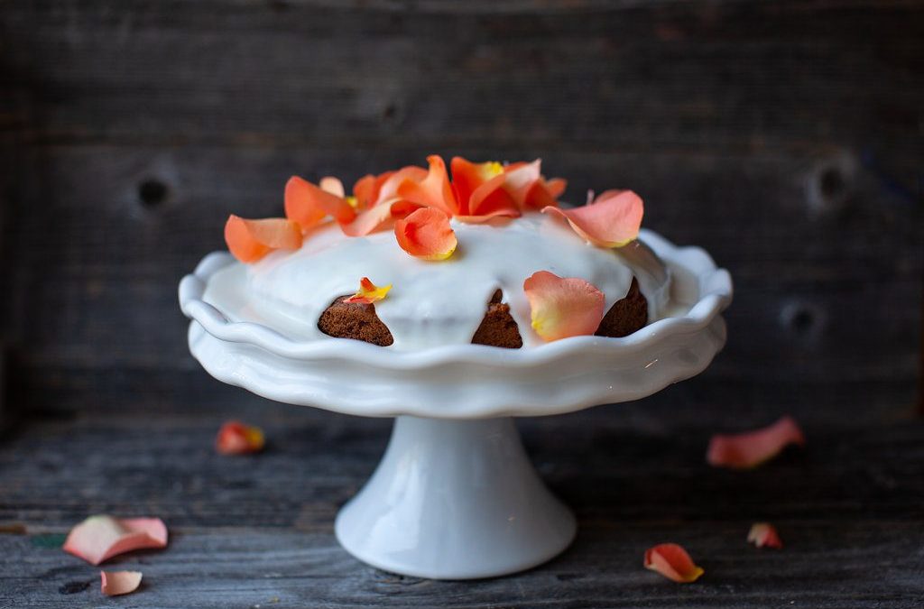 carrot-cake-with-vanilla-icing
